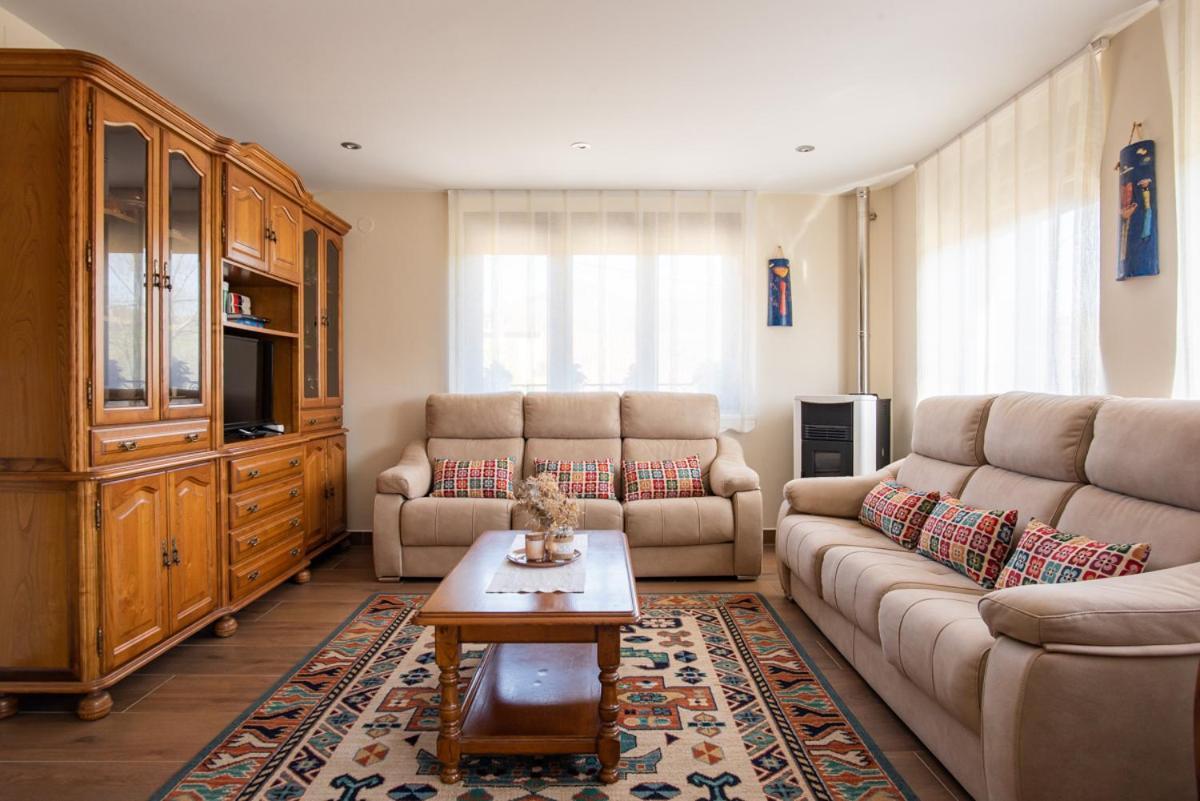 Apartamentos La Cortina Onís Eksteriør billede
