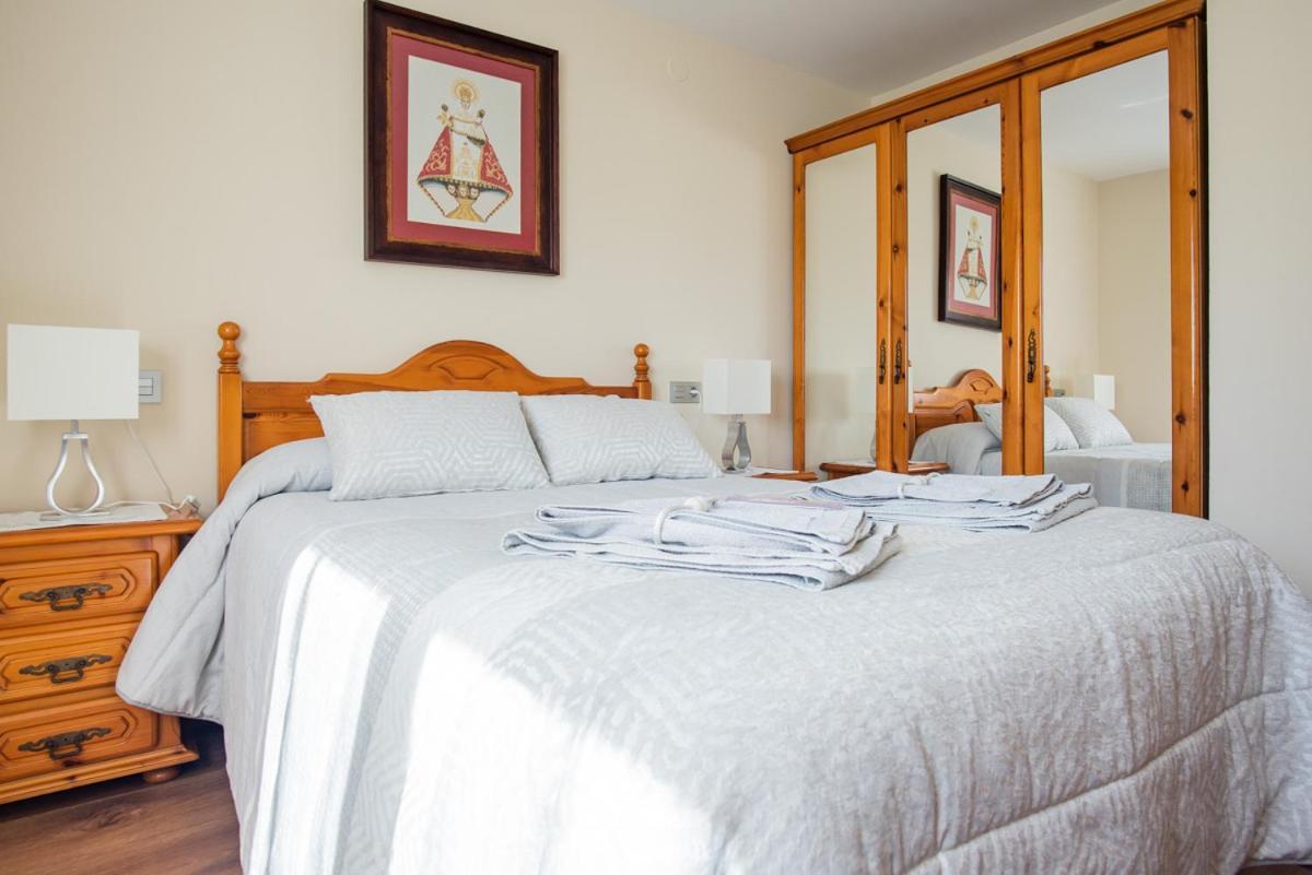 Apartamentos La Cortina Onís Eksteriør billede